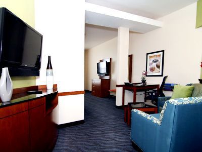 Hotel Fairfield & By Marriott
