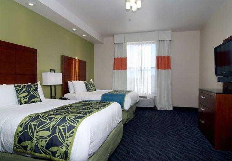 Fairfield & By Marriott 3*