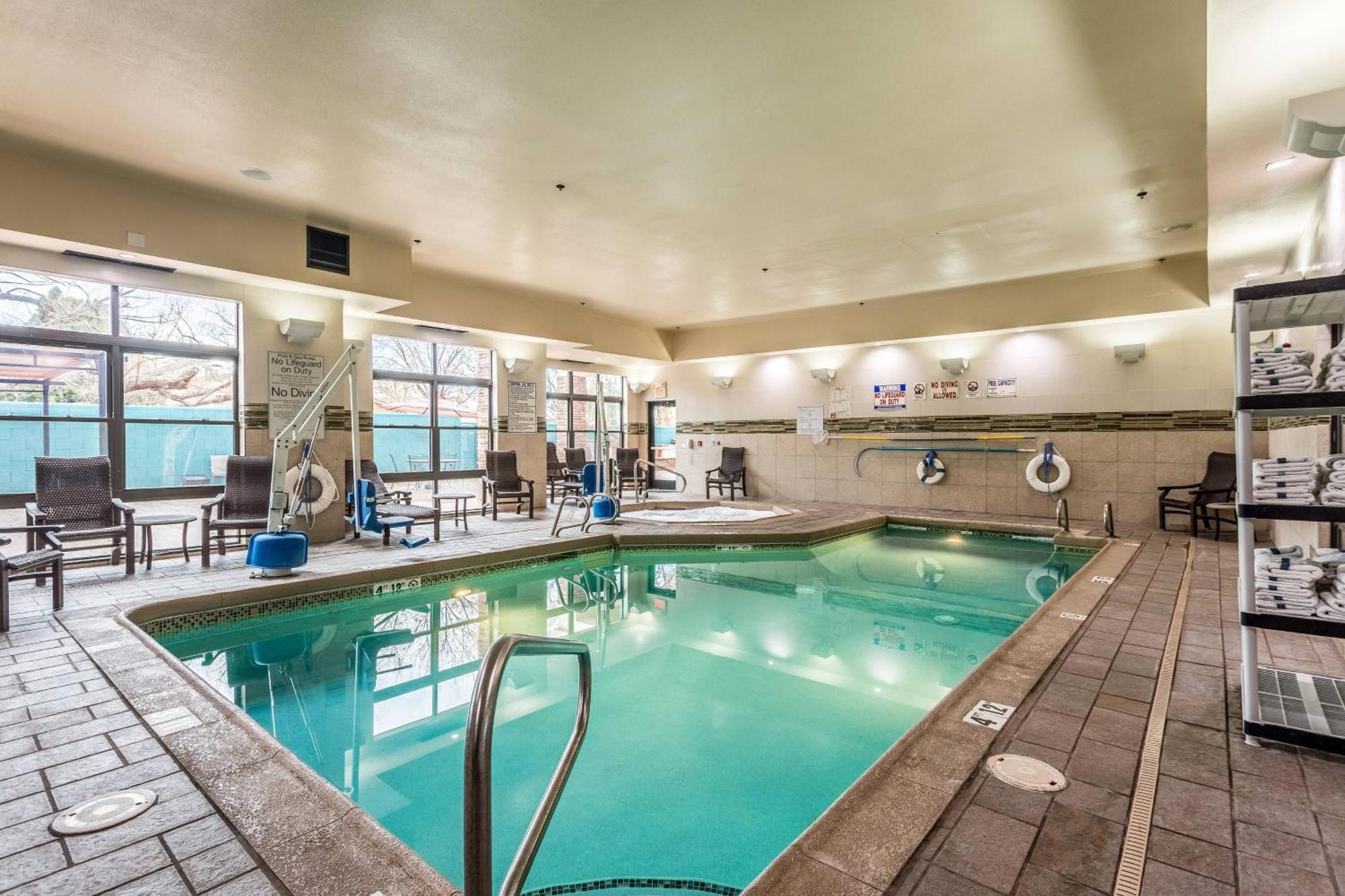 Fairfield & By Marriott Hotel