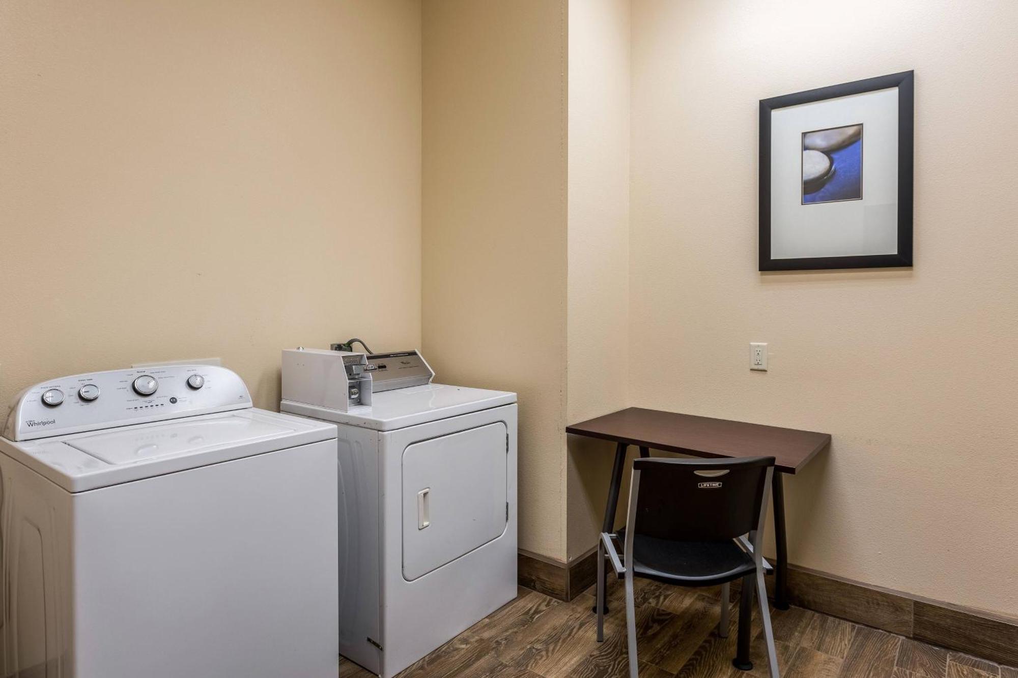 Hotel Fairfield & By Marriott 3*