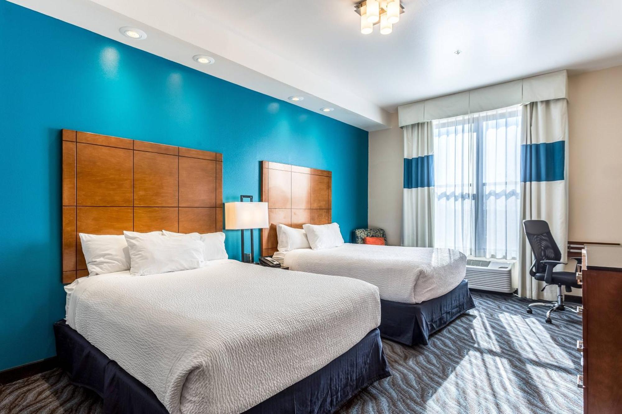 Fairfield & By Marriott Hotel 3*